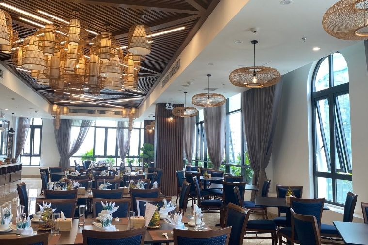 Khách sạn New Century Hạ Long